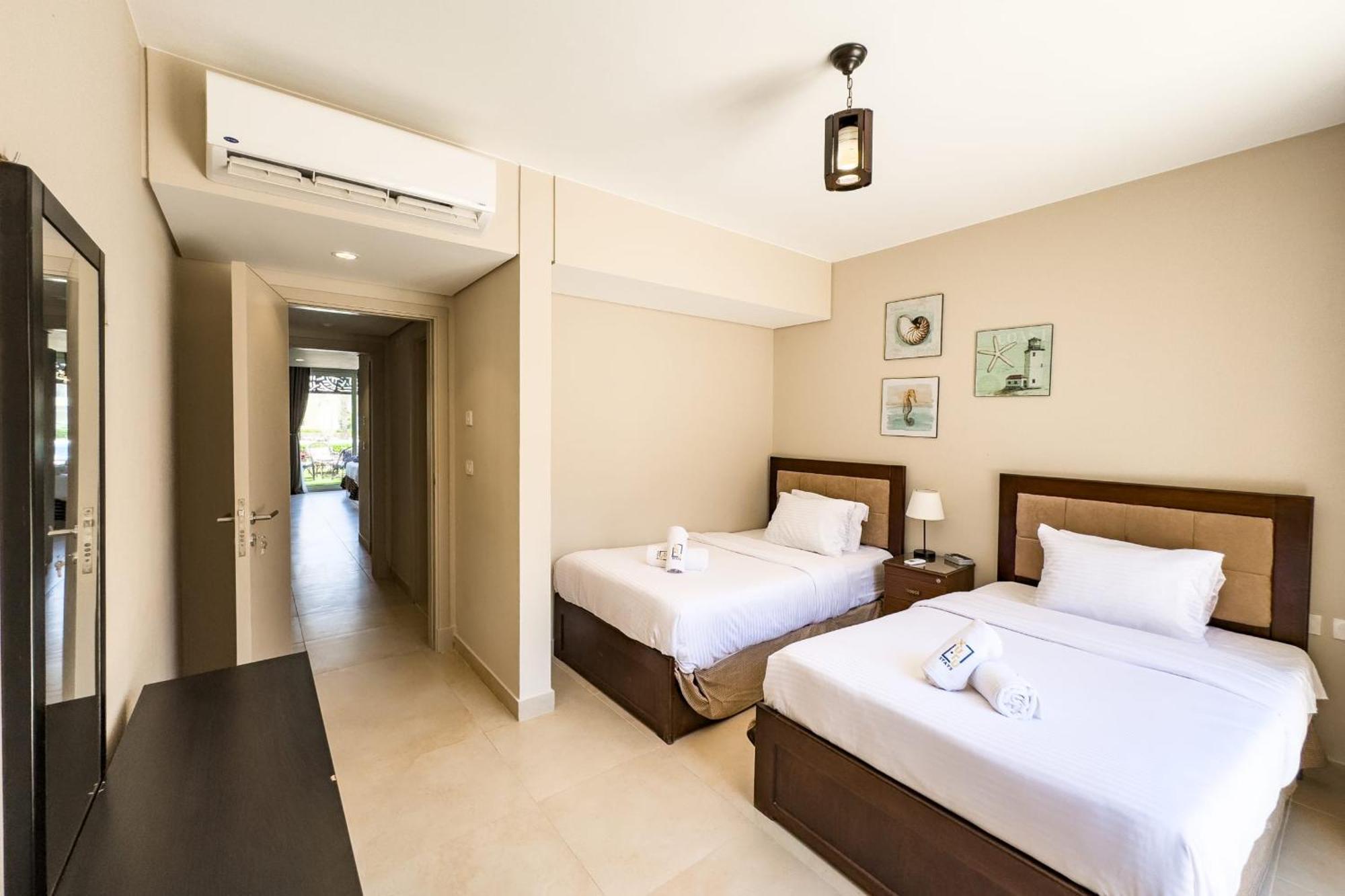 Staggering & Soothing 2 Bdr W Pool View Free Pool & Access Apartament