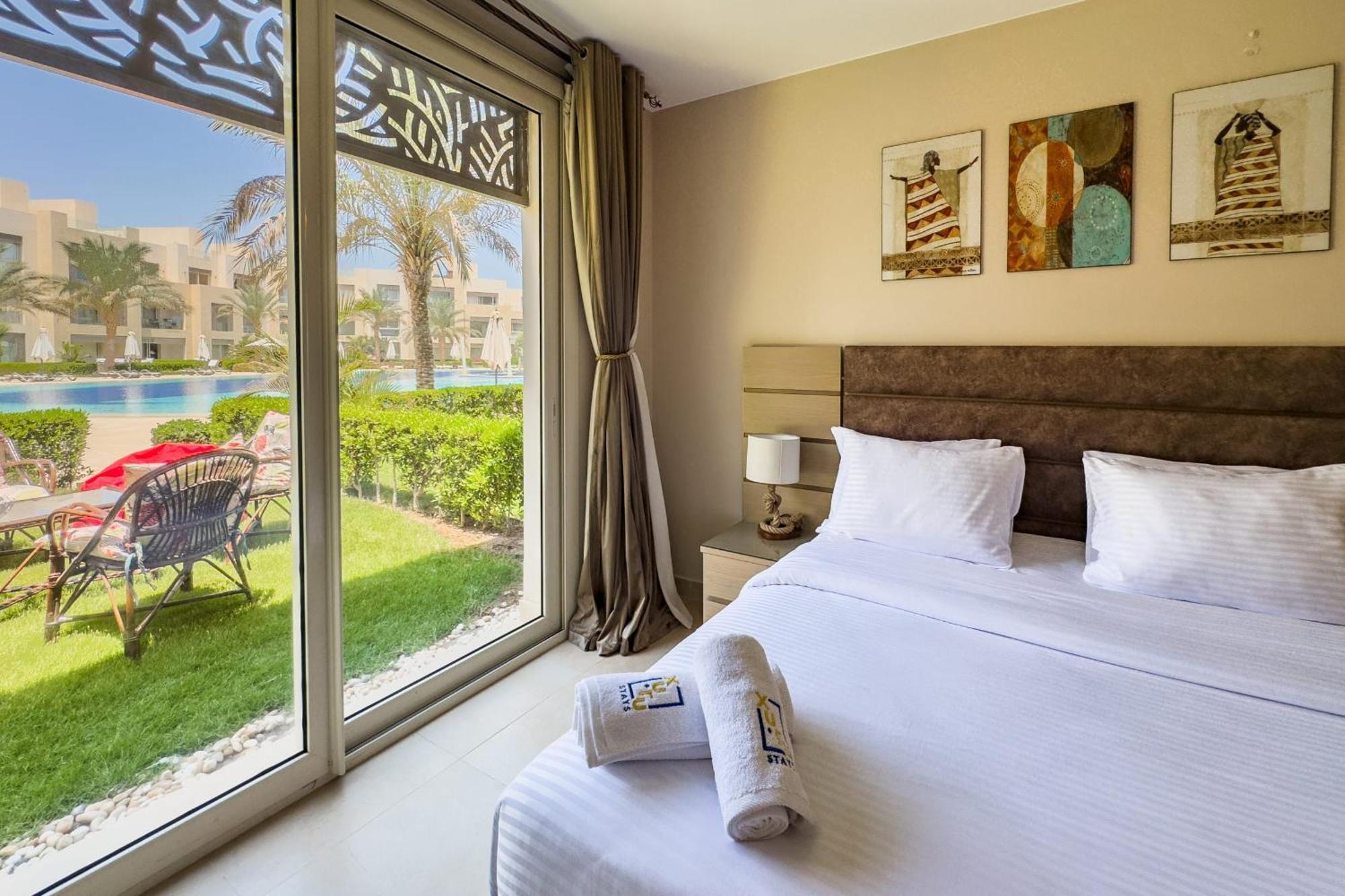 Staggering & Soothing 2 Bdr W Pool View Free Pool & Access Apartament *
